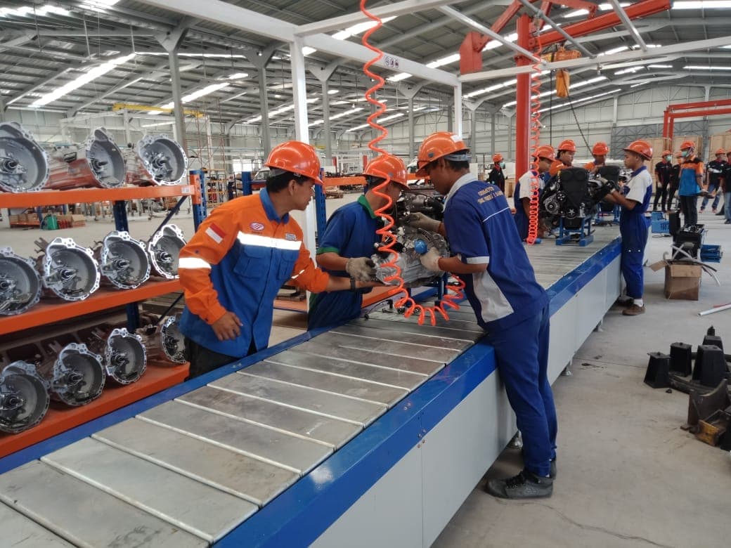 Lini Perakitan Mesin Diesel